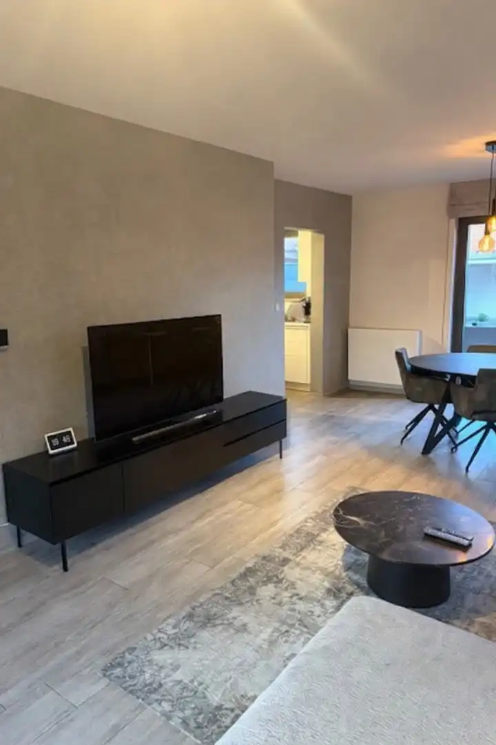 Te huur: Mooie gerenoveerde en energiezuinige woning met 3 slaapkamers in Houthalen centrum foto 8