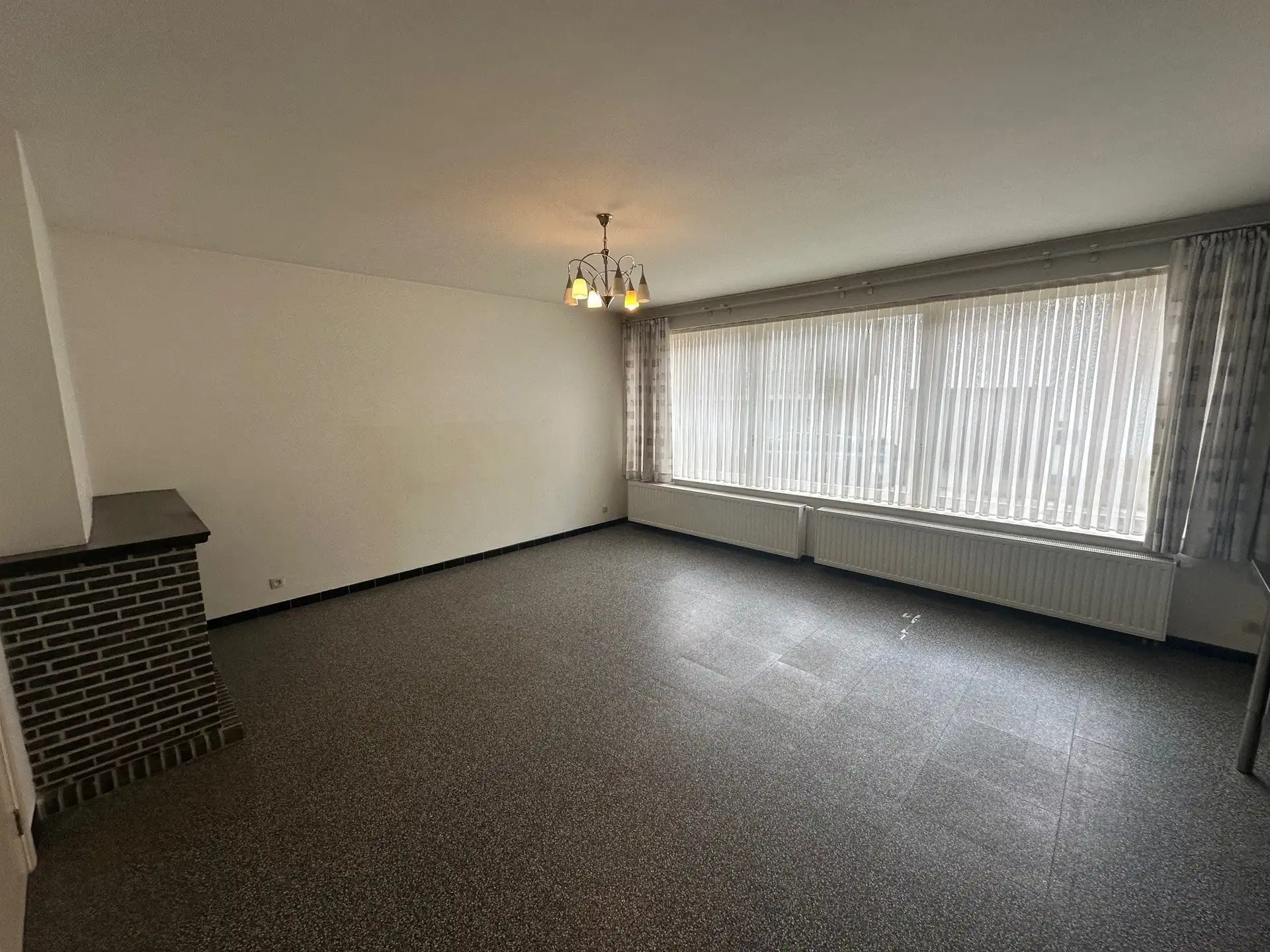 Gelijkvloers appartement met 2 slaapkamers, ruime berging en overdekte autostaanplaats foto 3