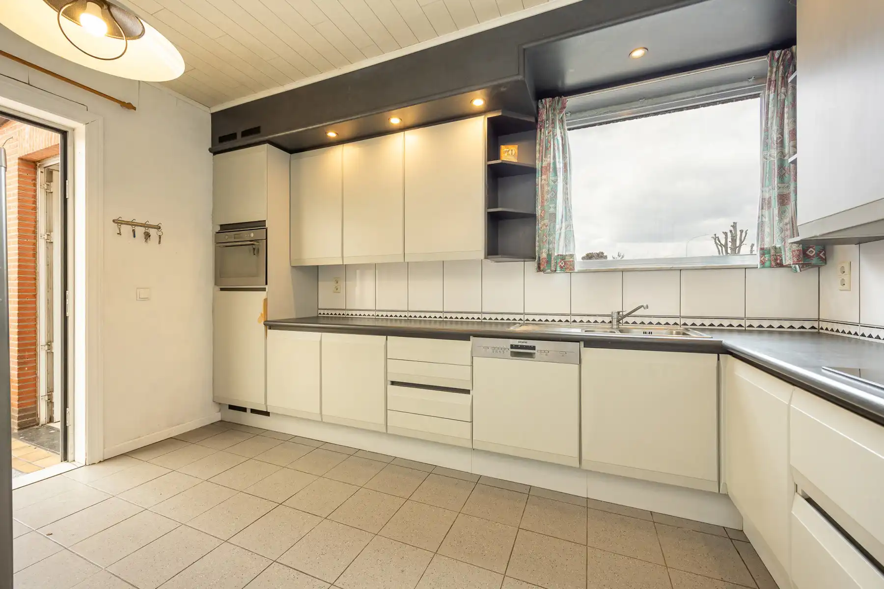 Ruime gezinswoning met tuin op topligging in Hoogstraten foto 12