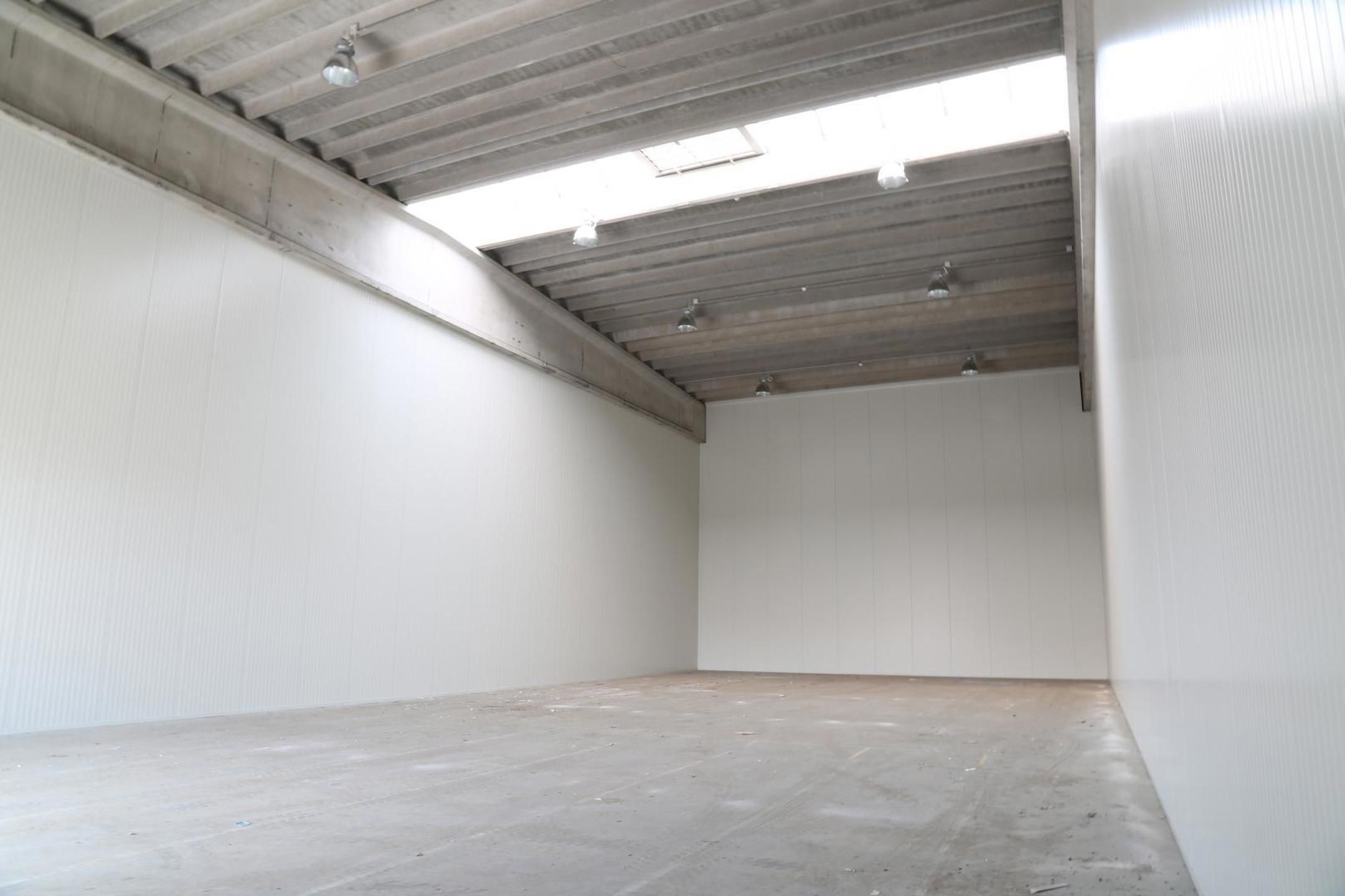 Magazijn te huur te Kapellen foto 2