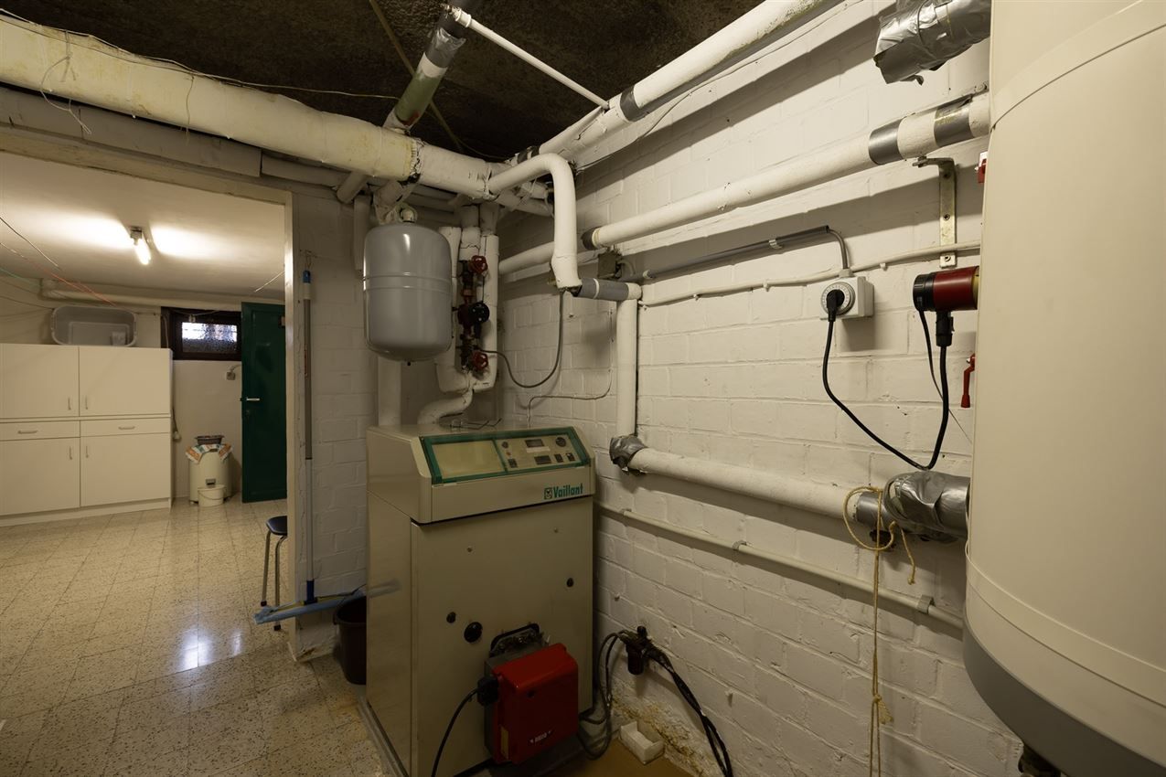 Netjes onderhouden woning op 11a95 grenzend aan agrarisch gebied foto 25