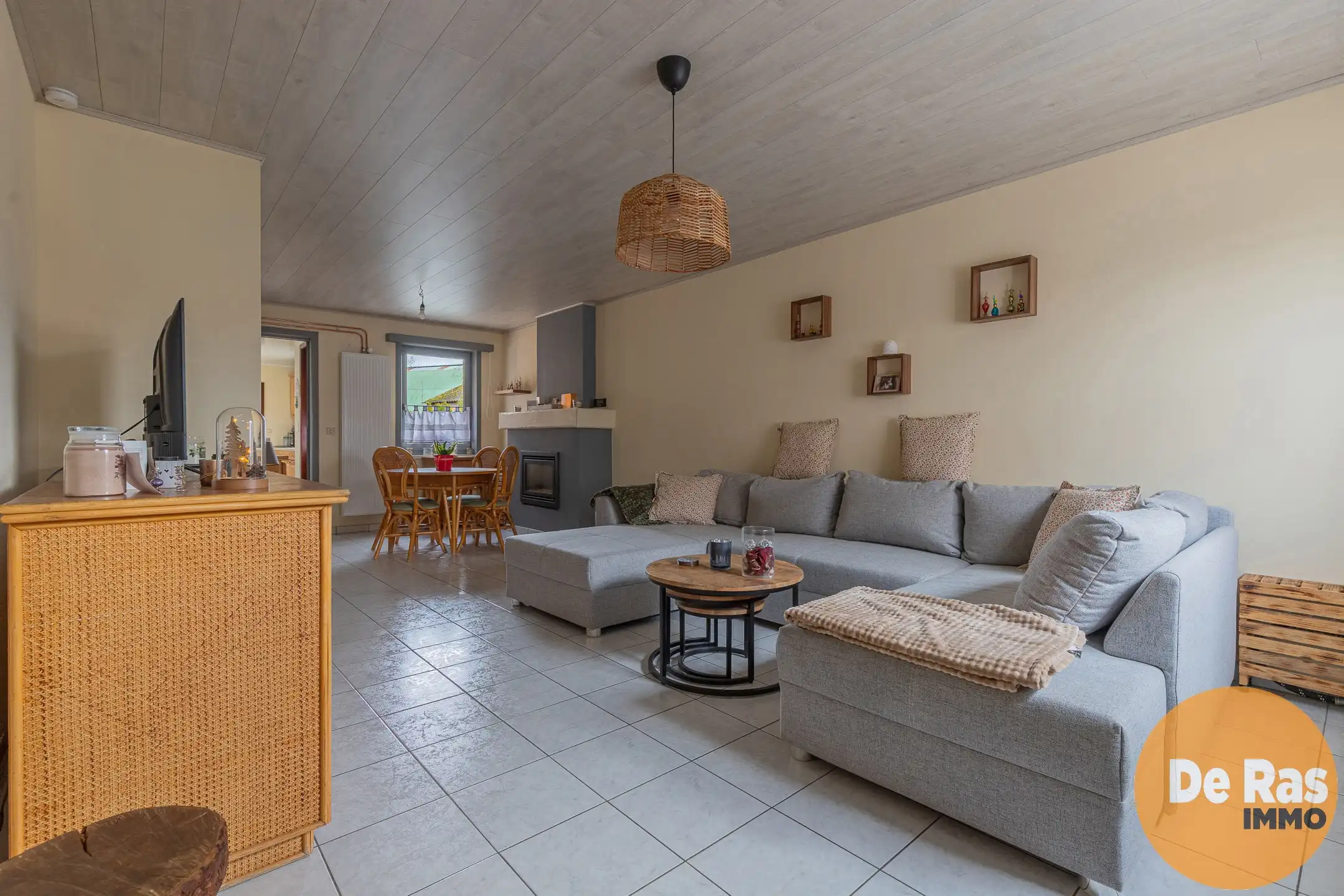 WICHELEN - Instapklare woning met alle comfort en grote tuin foto 5