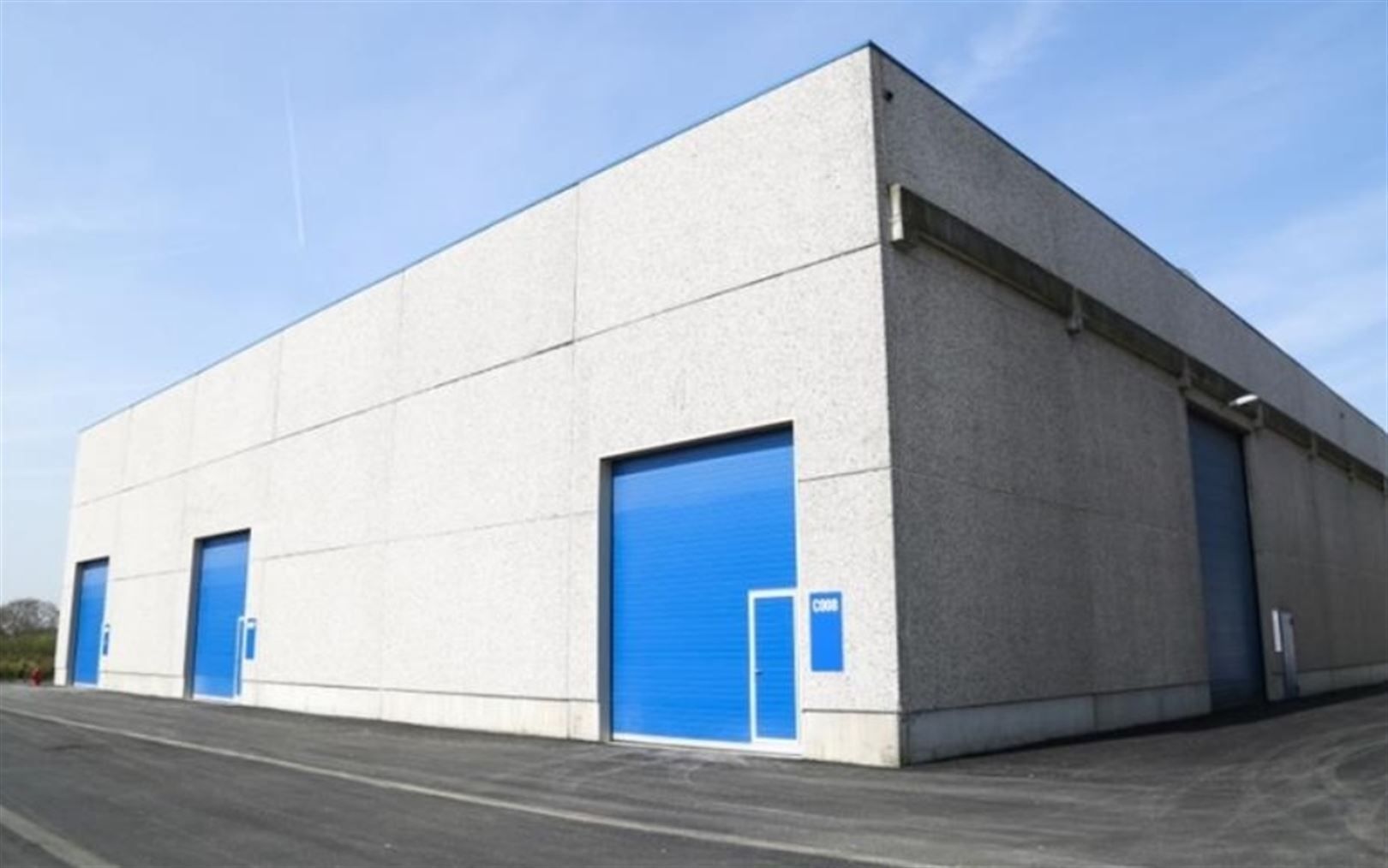DE KLINKAARD: recente polyvalente bedrijfssite te Kapellen foto 2