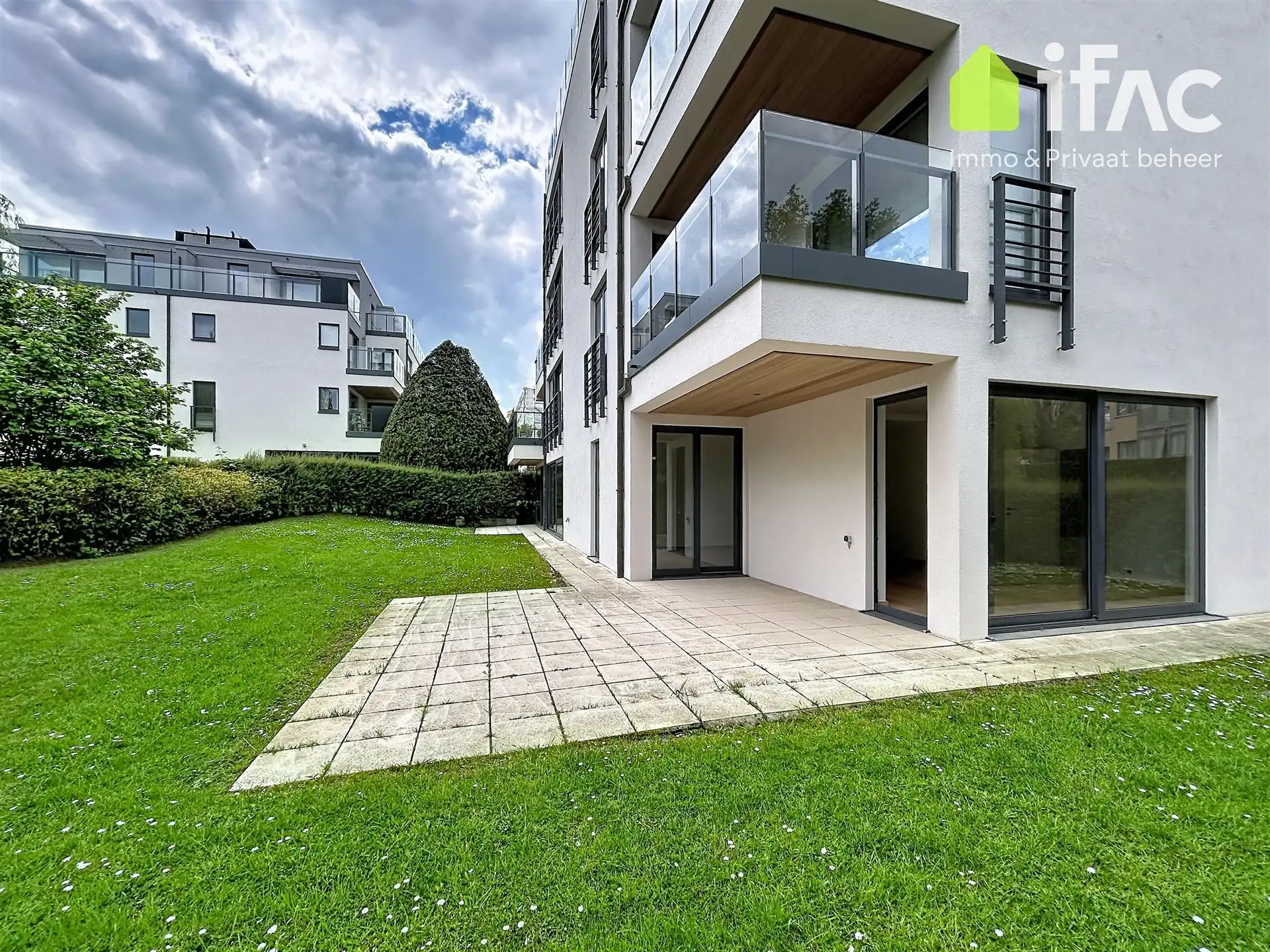 Exclusief gelijkvloers appartement met 2sk en privé tuin foto 21