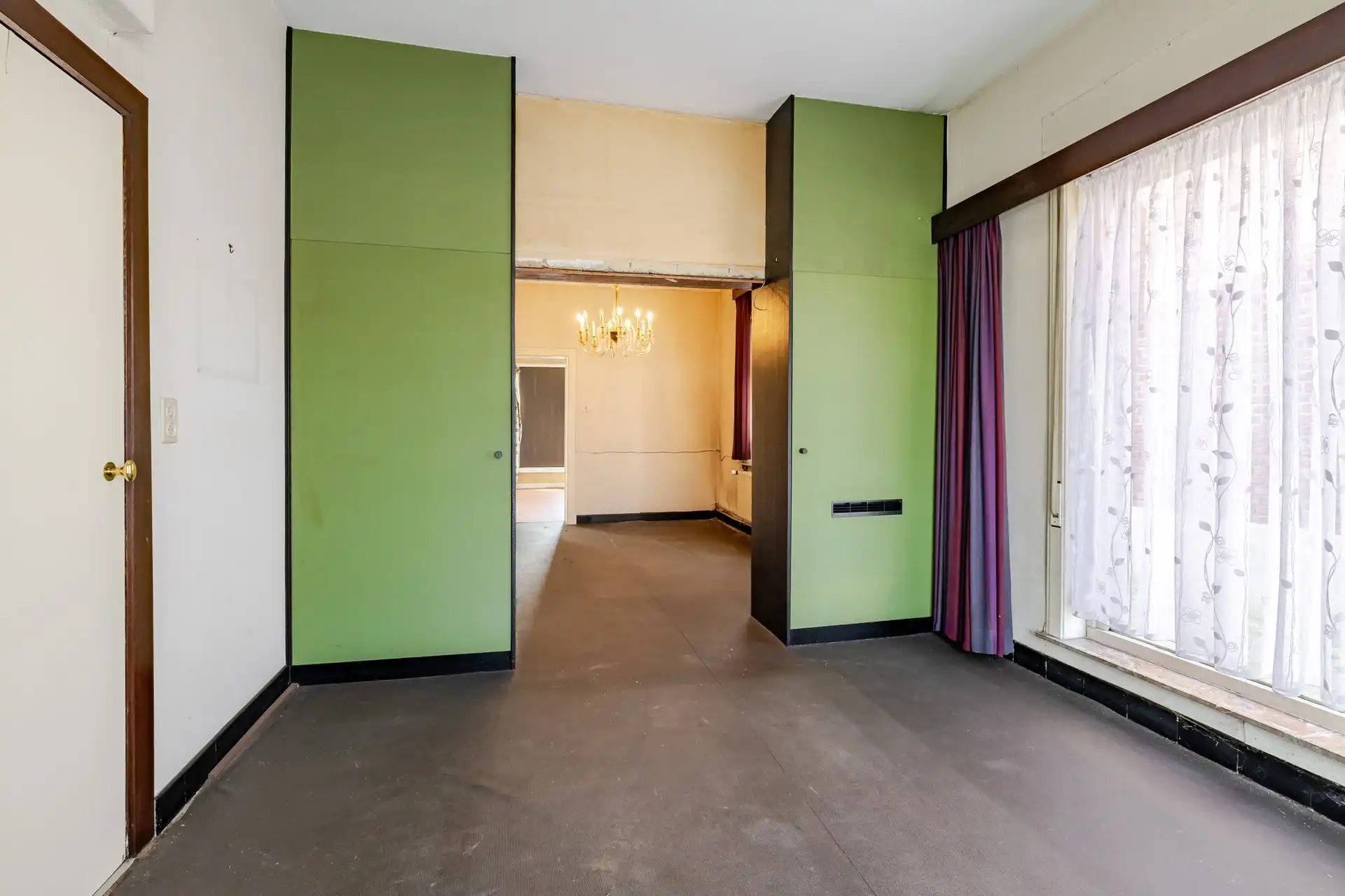 Te renoveren multifunctioneel pand op uiterst commerciële ligging te Affligem foto 10