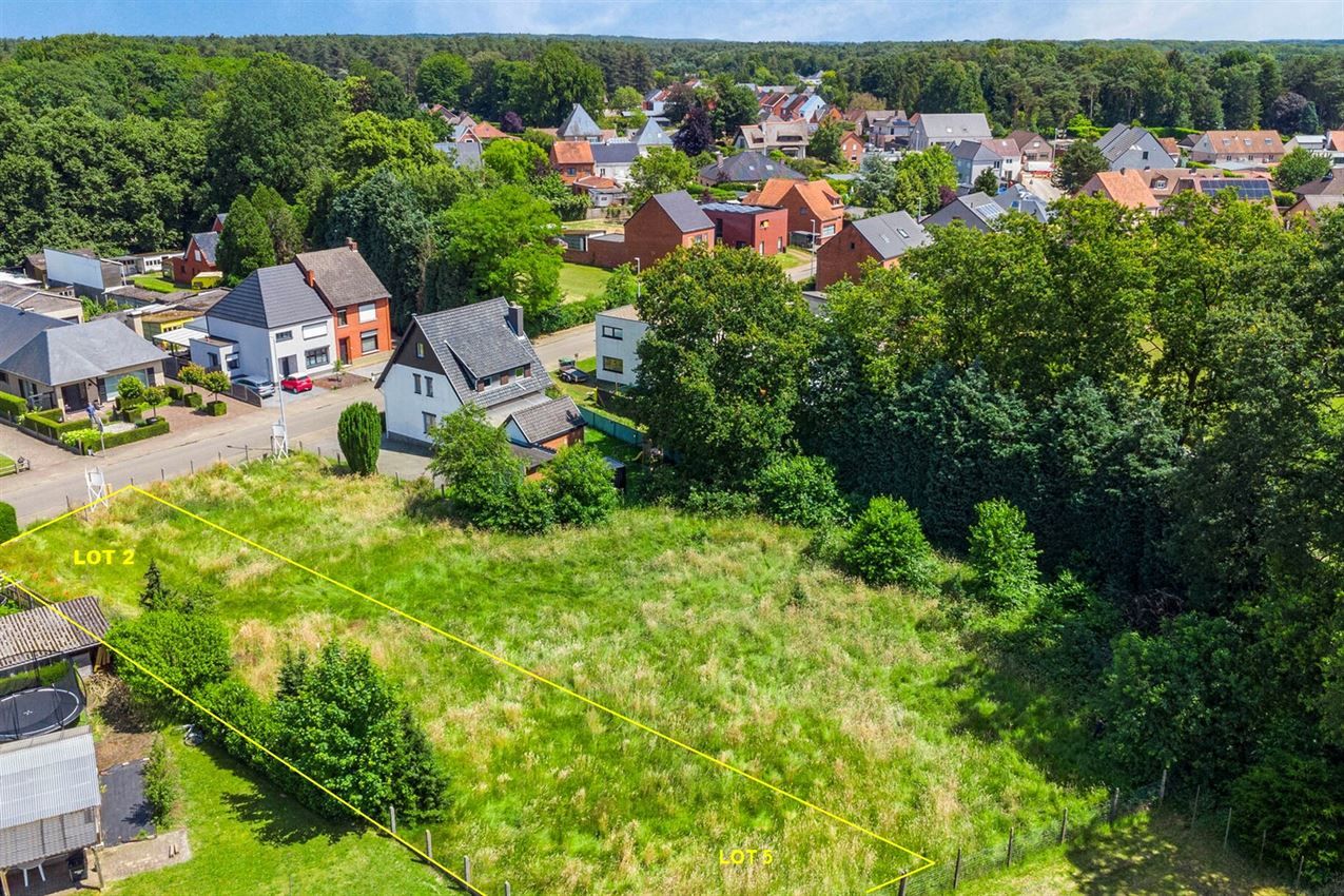 Bouwgrond 699 m² voor HOB - Zgerichte tuin foto 1