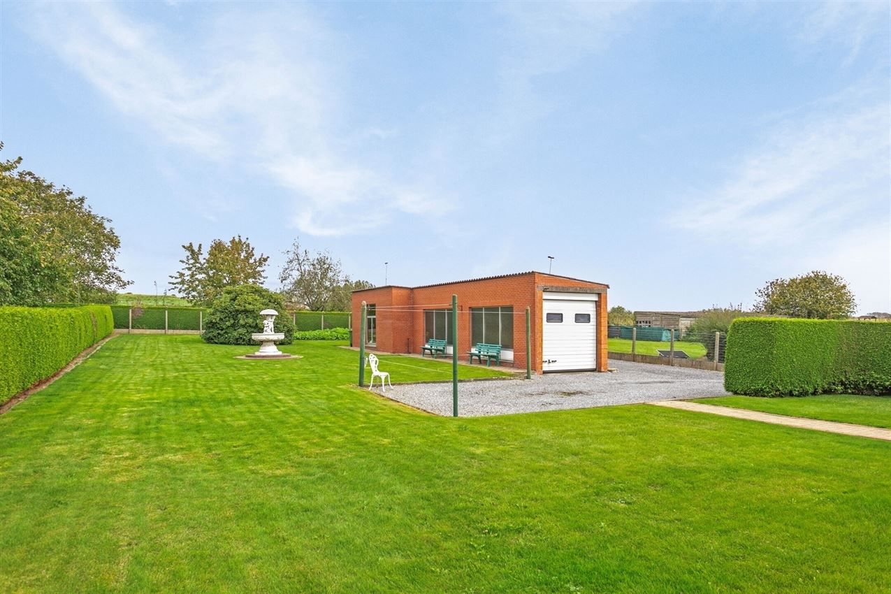 Instapklare woning, 3slk, met weiland 52a foto 36