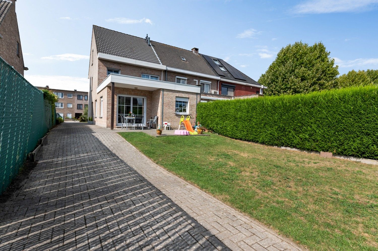 Gerenoveerde ruime HOB met 4 slaapkamers, zonnige tuin, oprit en garage in Borsbeek! foto 18