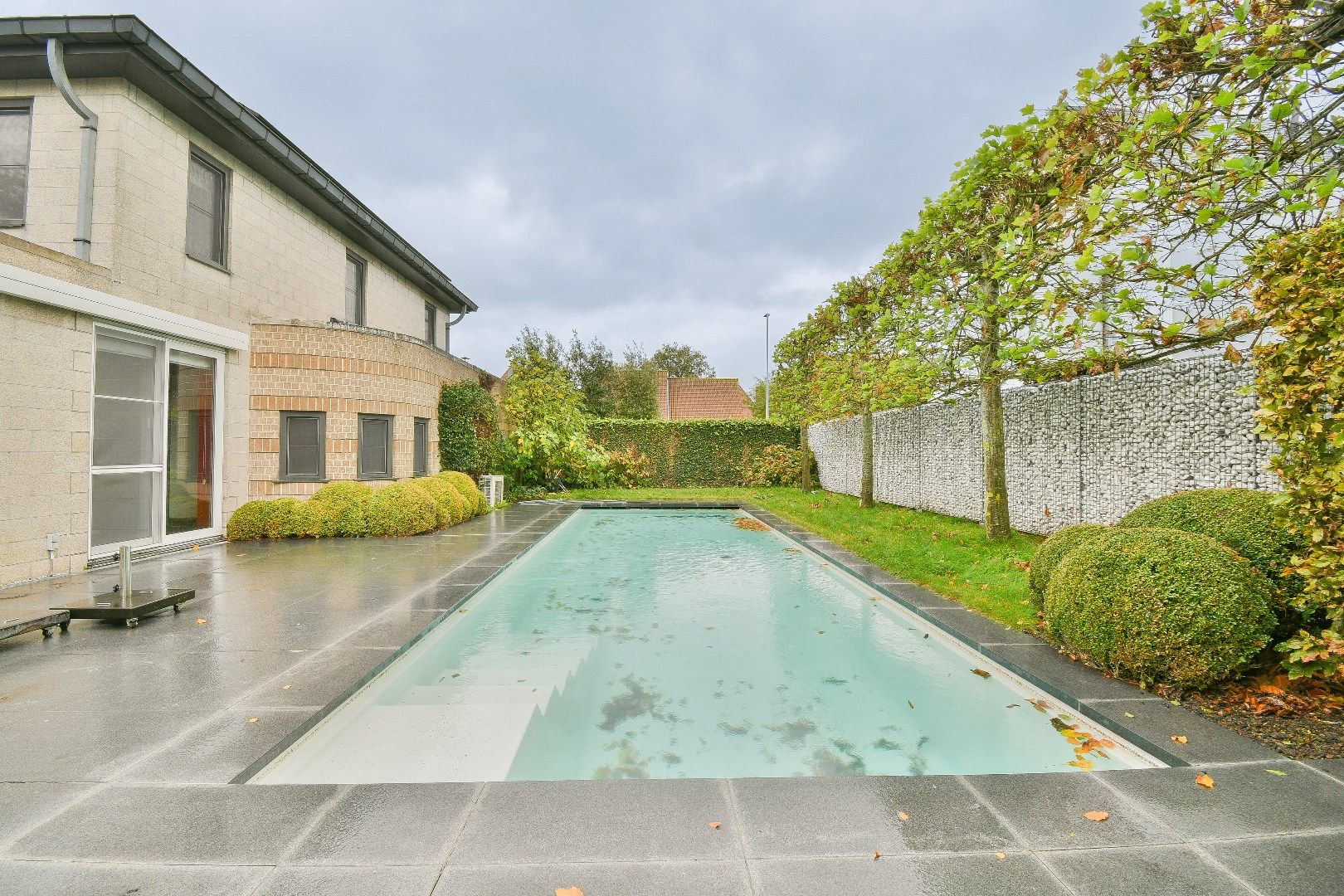 Prachtige Villa met Zwembad in het hartje van Oudenburg Te huur.  foto 2