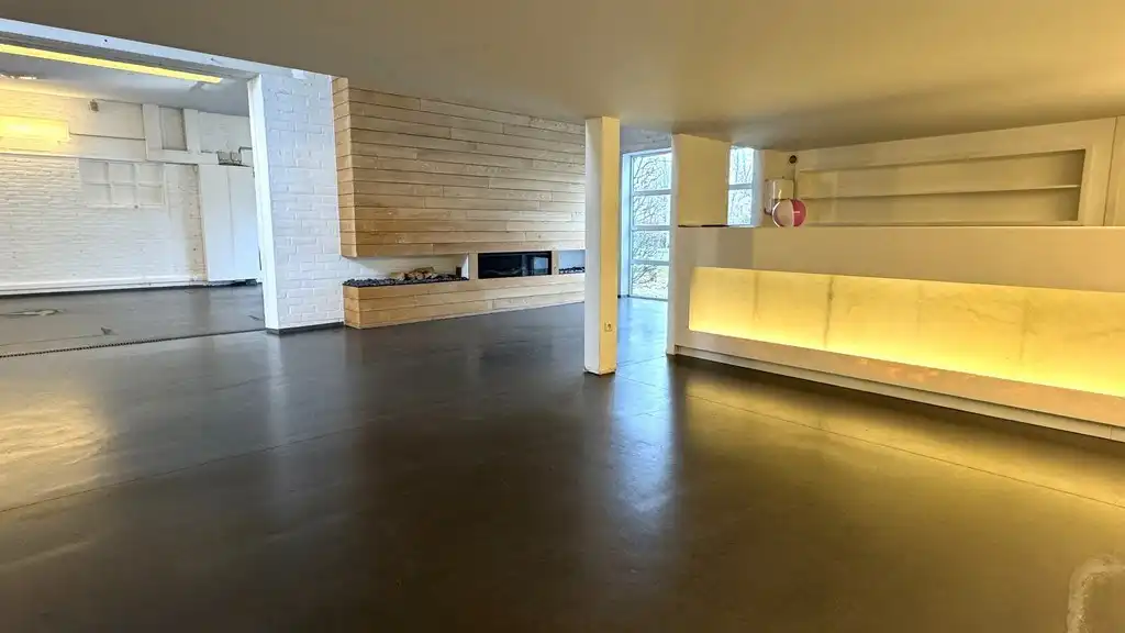 Multifunctionele ruimte te huur vlakbij R4 en E40 in Drongen foto 9