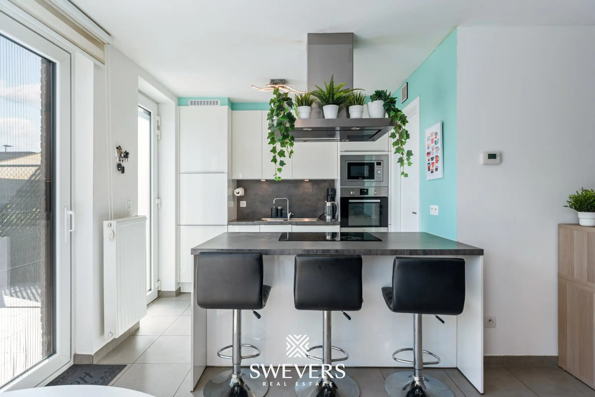 Gezinswoning met drie slaapkamers op toplocatie foto 8