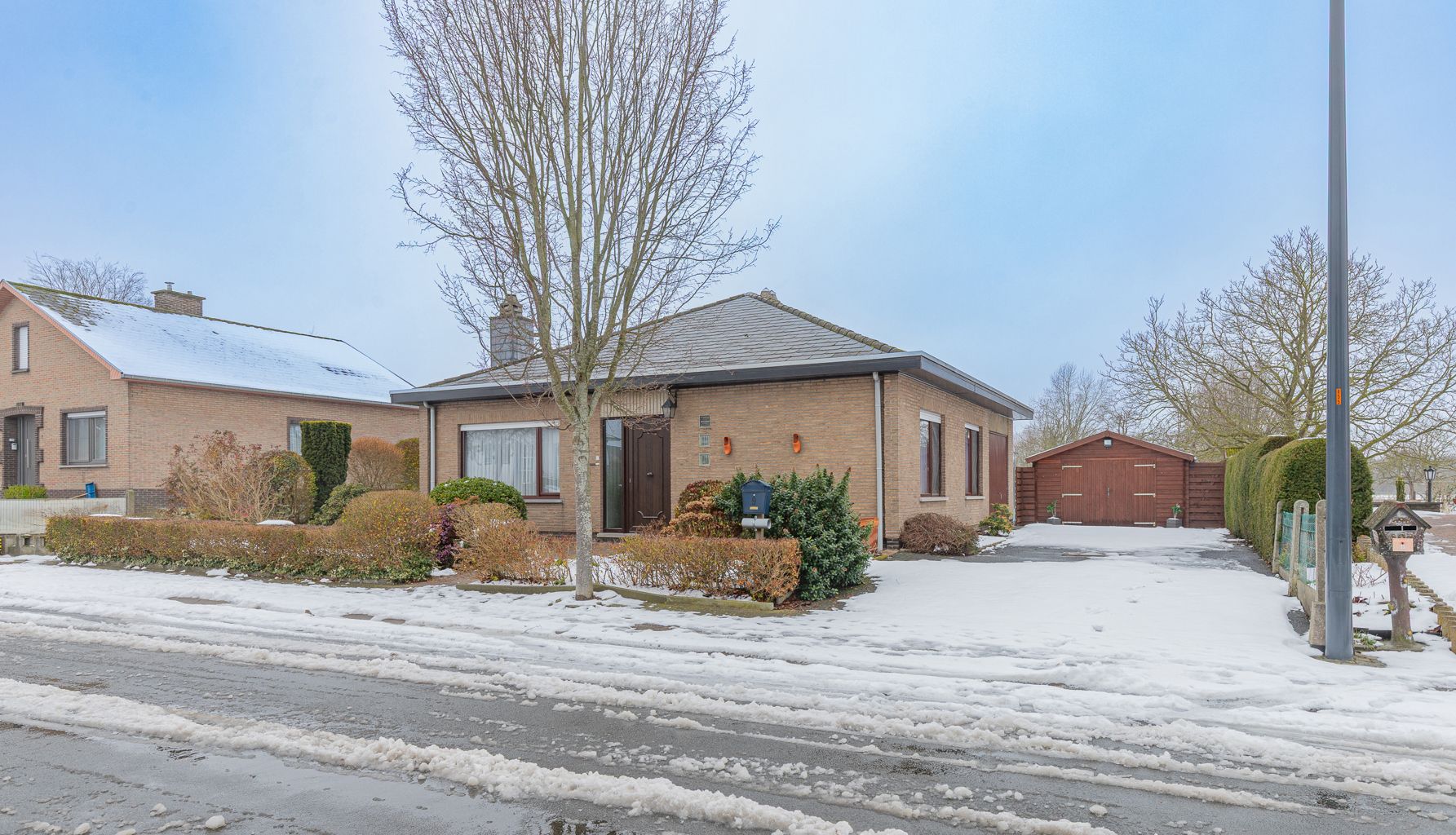 Hoofdfoto van de publicatie: Charmante op te frissen bungalow in het rustige Opwijk