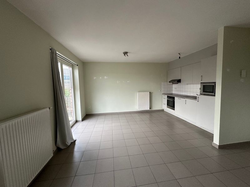 Gezellig 2-slaapkamer appartement met autostandplaats foto 4