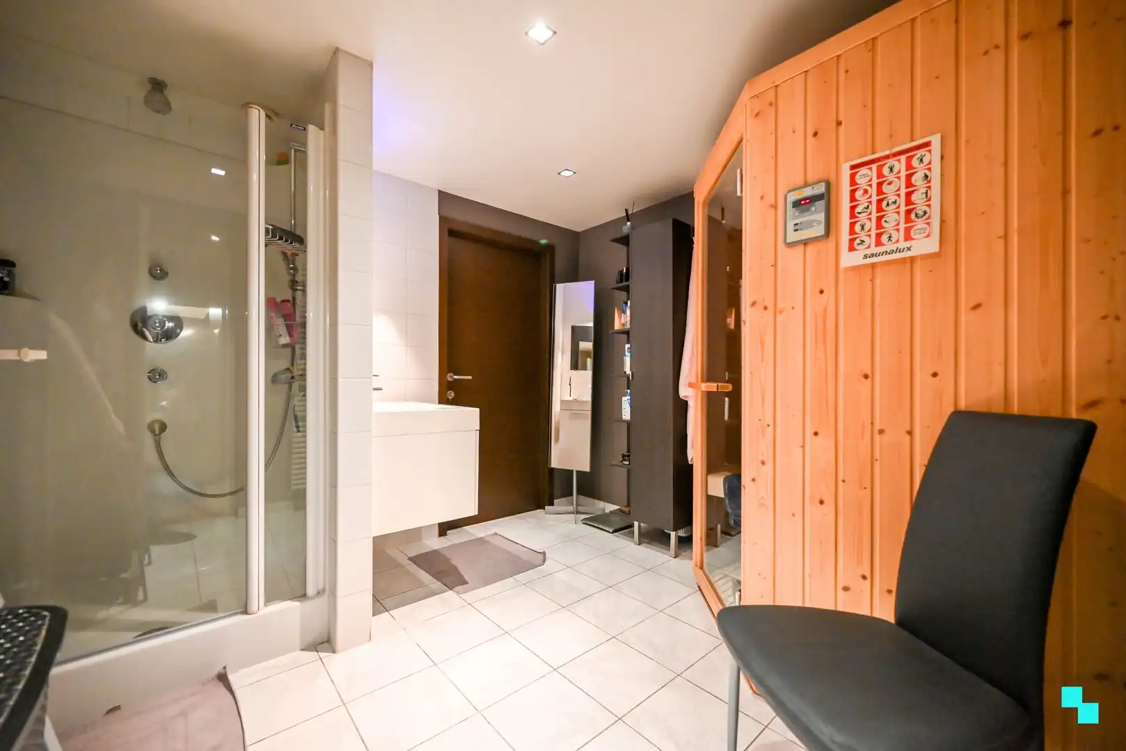 Instapklaar, gelijkvloers appartement in Ooigem foto 16