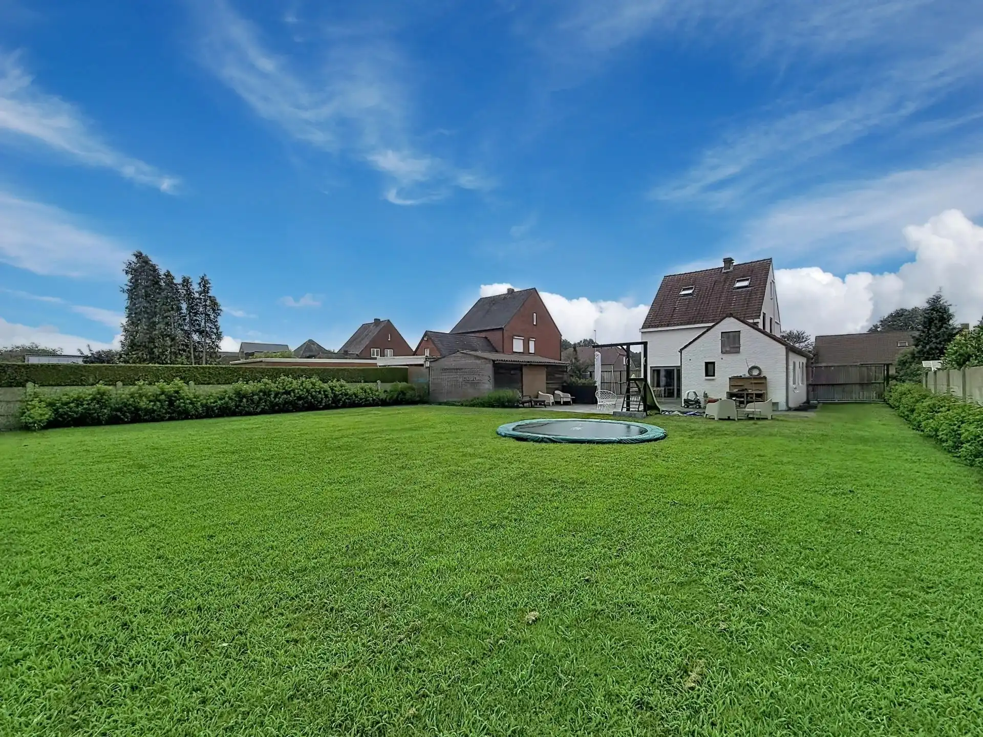 Instapklare gezellige woning op een mooi perceel met 3 slaapkamers en 2 badkamers foto 40