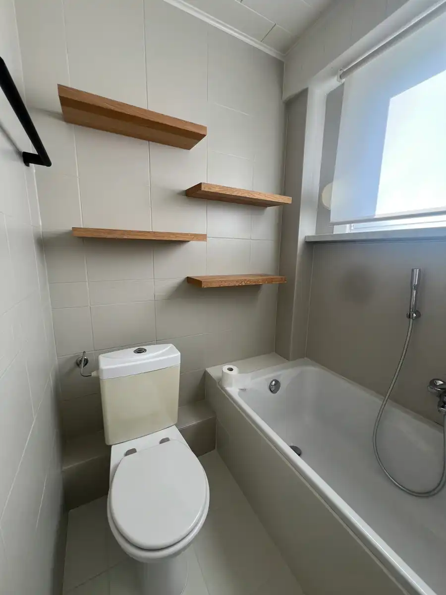 Gunstig gelegen bel-etagewoning met 3 SLP, 2 BK en tuin. foto 8