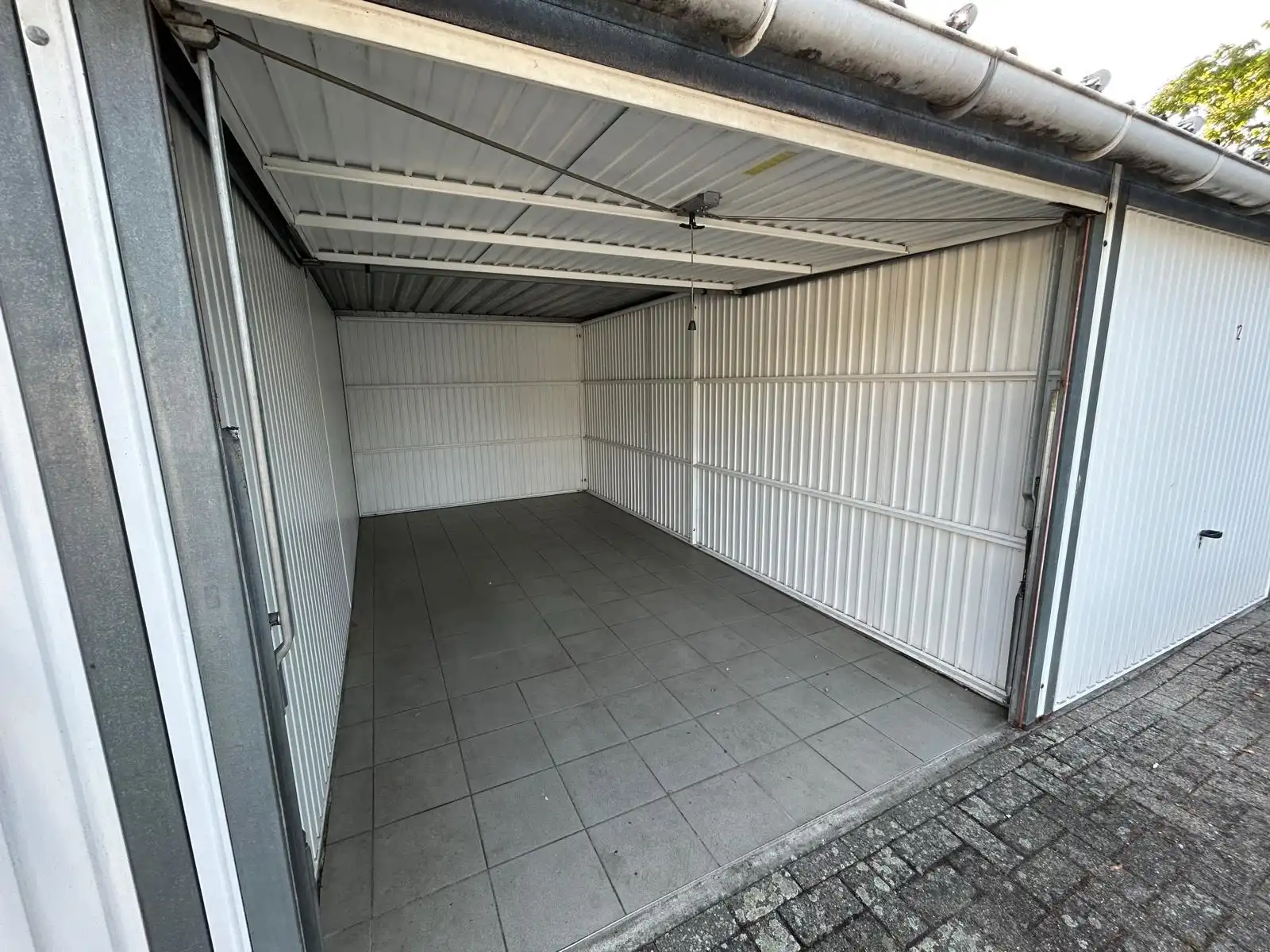 Garagebox te huur - Groenstraat 212-216 foto 3