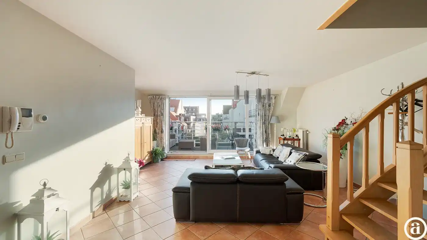 Licht duplexappartement met ruime terrassen in Knokke-Heist foto 3