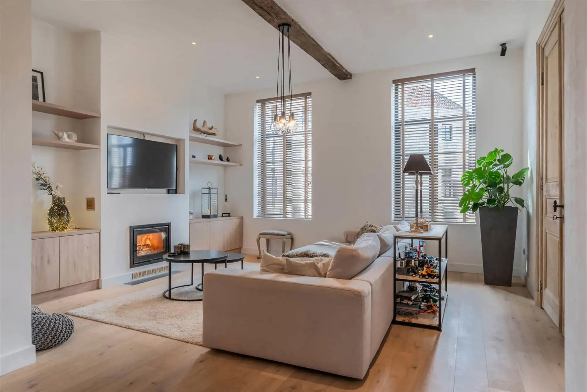 Karaktervolle gerenoveerde woning te Hoegaarden. foto 4