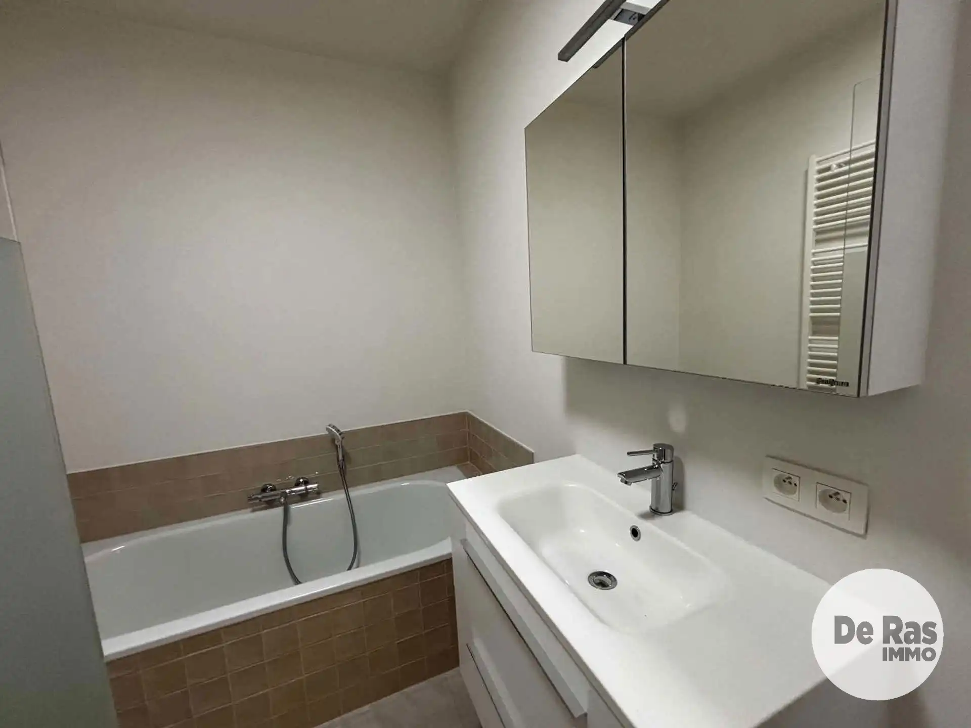 SINT LIEVENS HOUTEM - Instapklaar nieuwbouwappartement foto 12