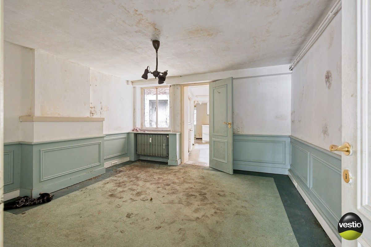 Gelijkvloers appartement met souterrain aan het Leopoldplein – renovatieproject op toplocatie in Hasselt. foto 7