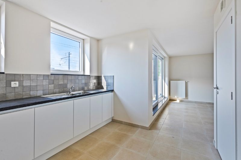 App  (113m2), met terras en overdekte parkeerpl. foto 7