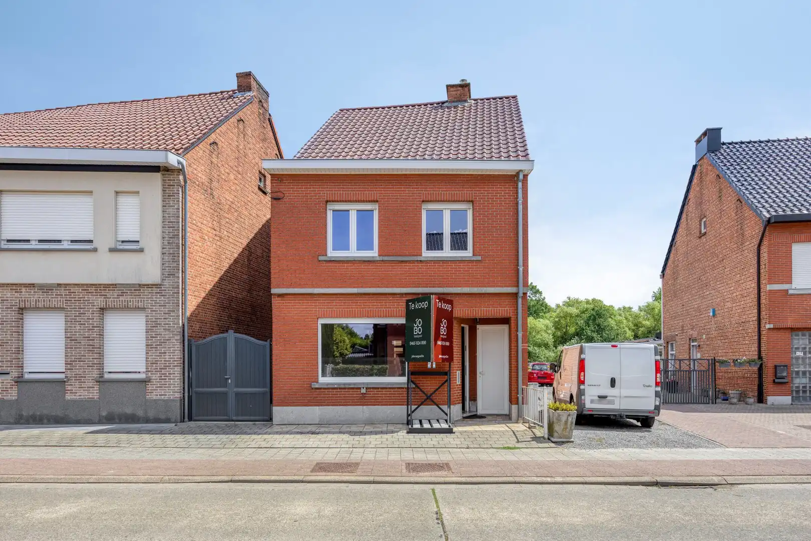 Gezinswoning nabij het centrum foto {{pictureIndex}}