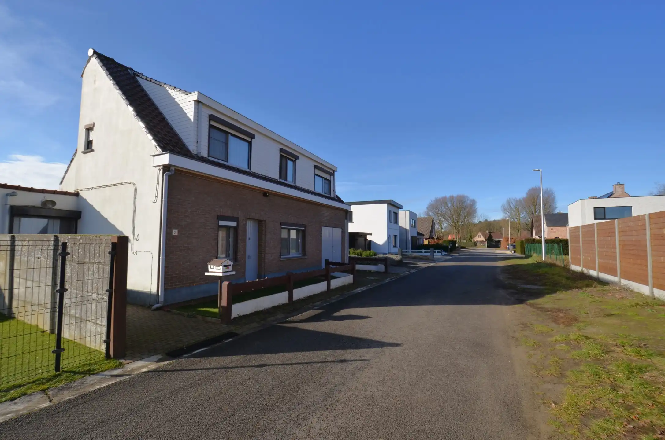 Te renoveren woning op zeer rustige ligging foto 4