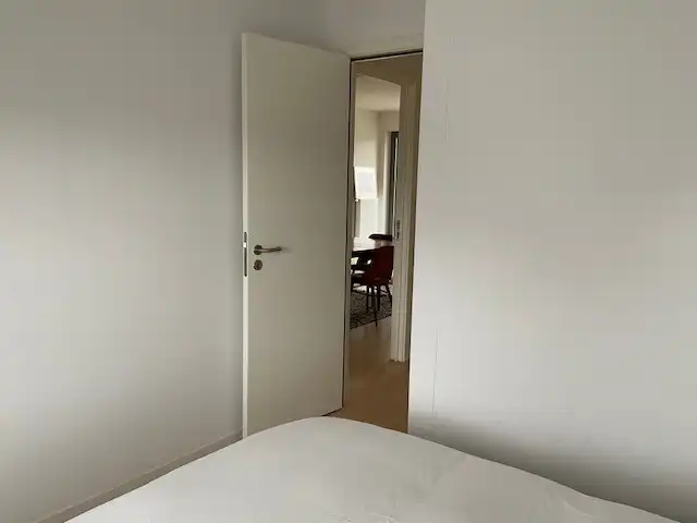 TE HUUR – Prachtig 2-slaapkamerappartement met ruim terras in Oudergem, nabij Brussel foto 19