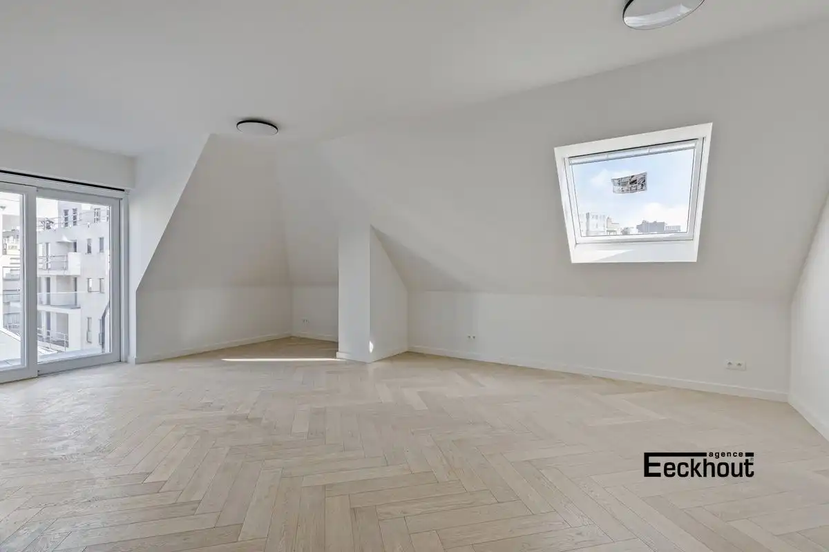 Unieke luxueuze penthouse met fenomenaal terras in het centrum van Oostende! foto 3