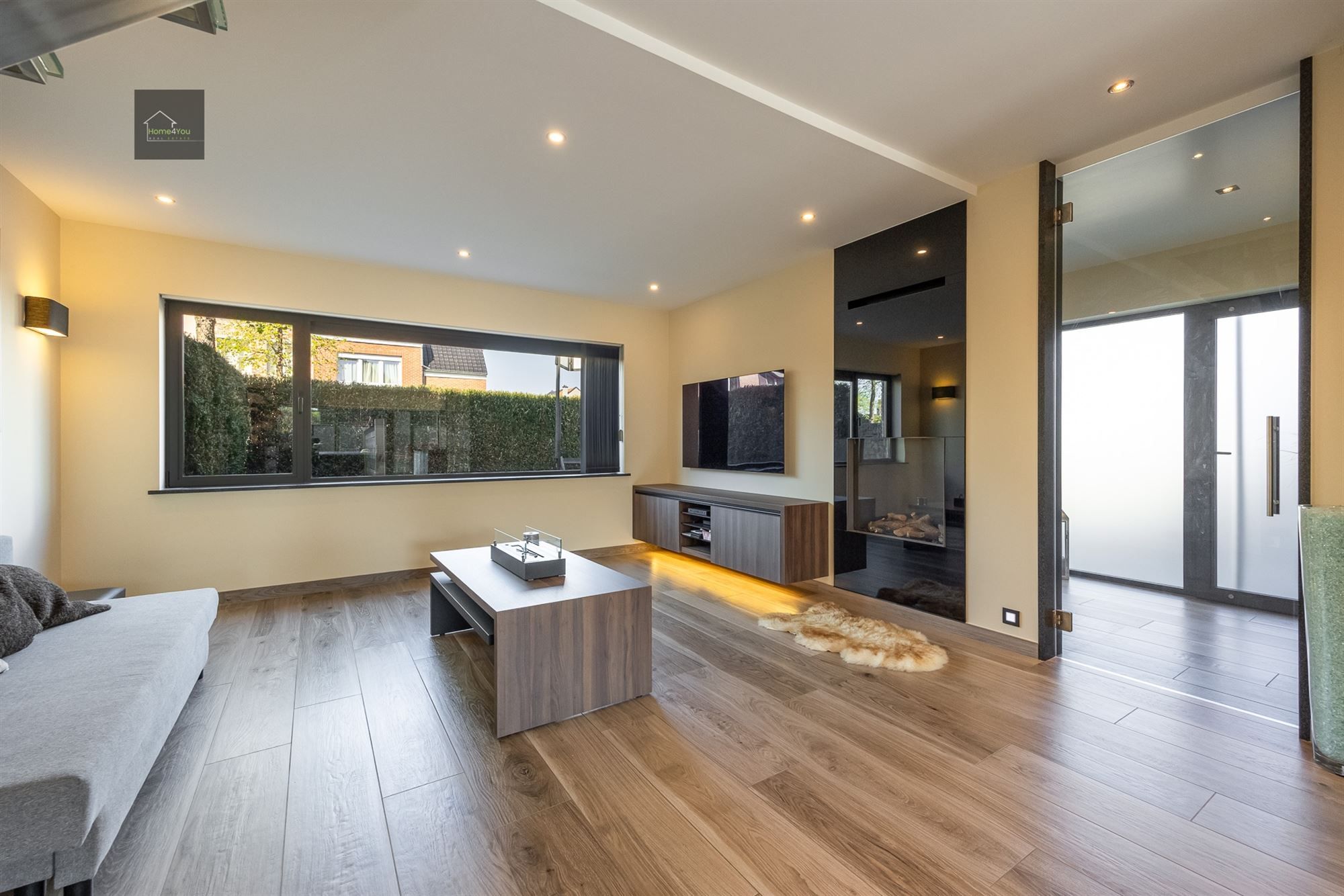 Moderne, energiezuinige halfopen woning in de rustige Vredewijk foto 5