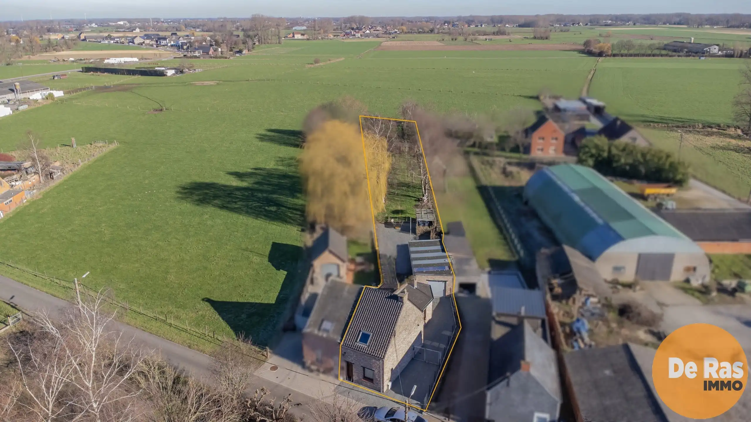 Hoofdfoto van de publicatie: WICHELEN - Instapklare woning met alle comfort en grote tuin