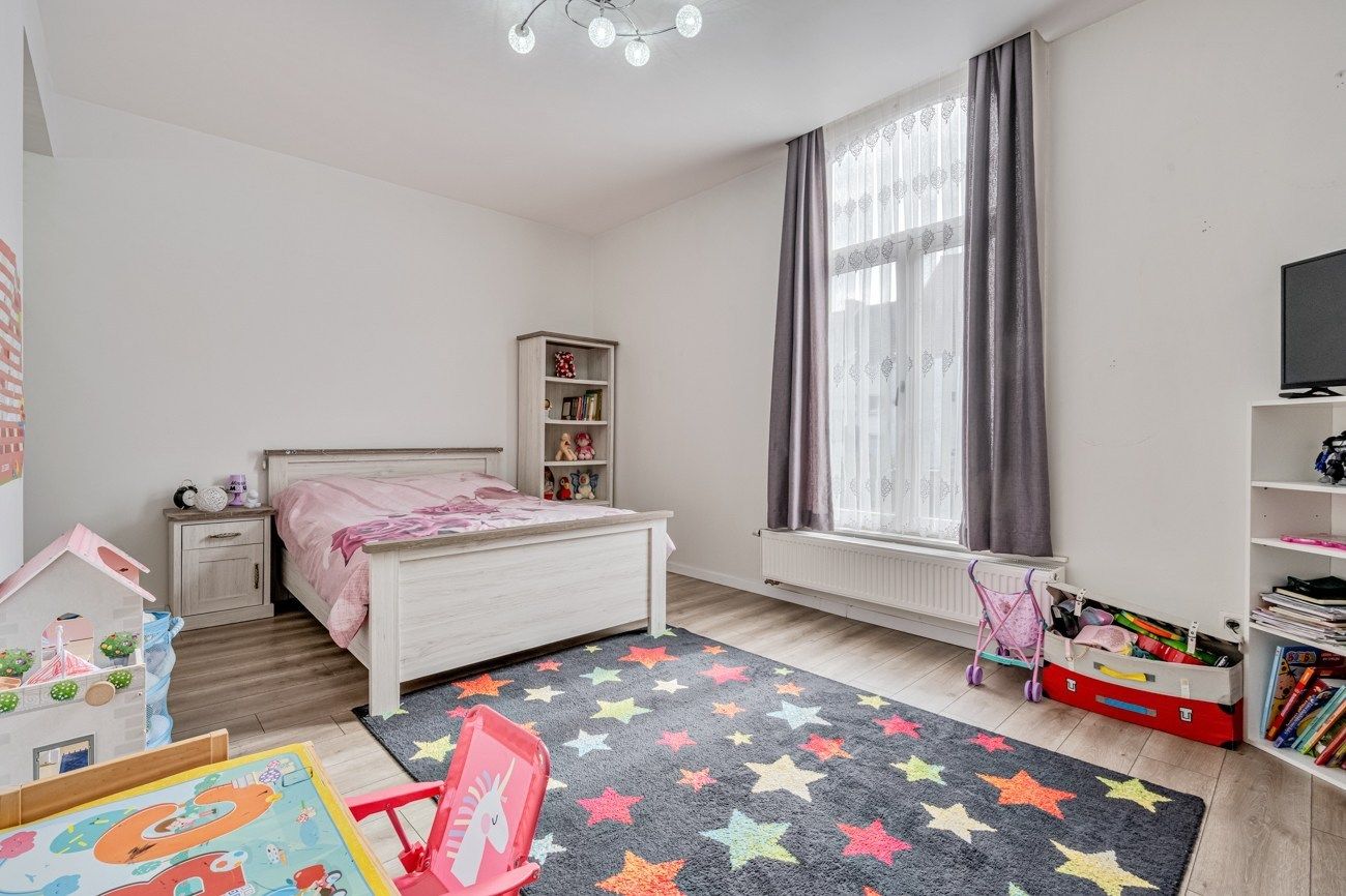 Instapklare woning op gegeerde locatie in Sint-Amandsberg foto 12