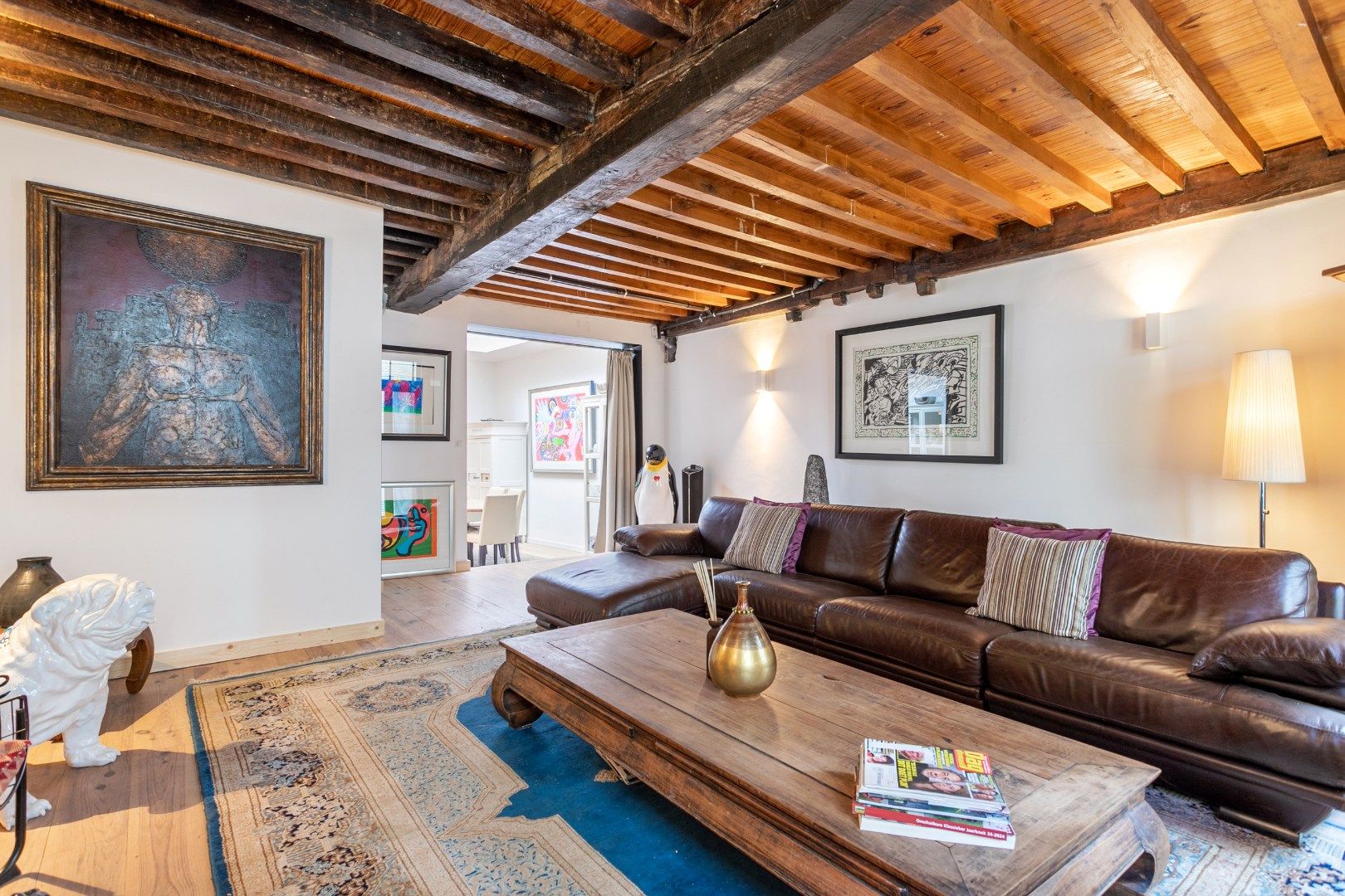 Uniek triplex-appartement in het centrum van Halle foto 2