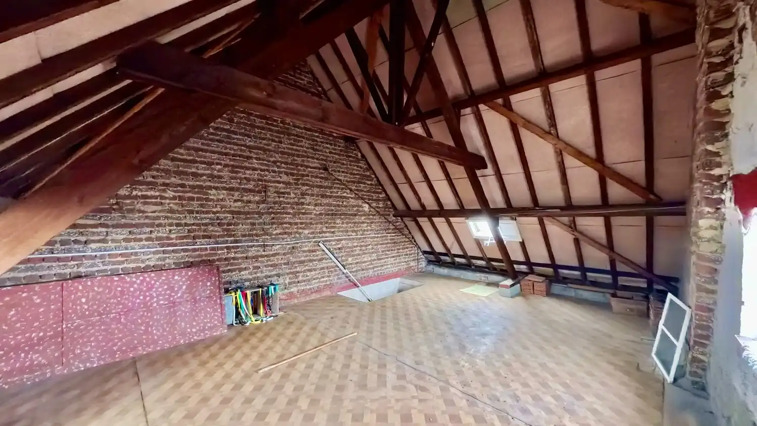 Te renoveren woning met uitbreidingsmogelijkheden! foto 10