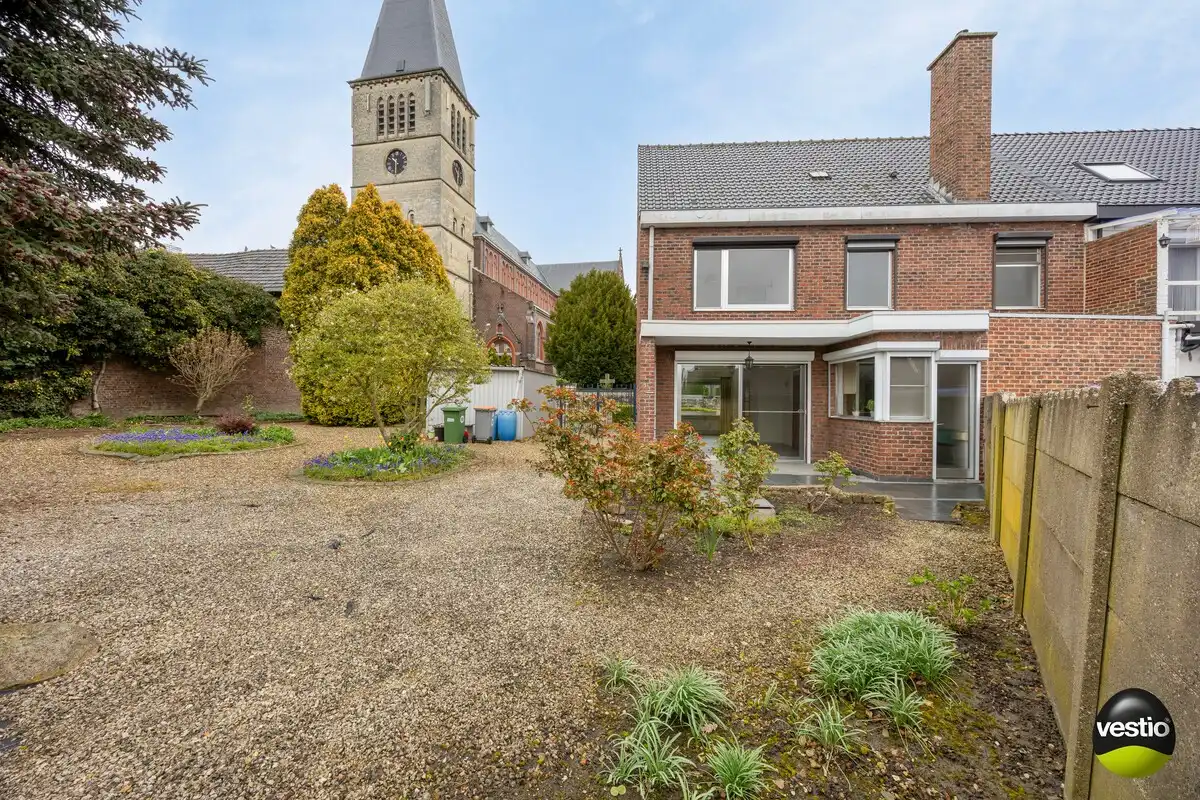 Eengezinswoning met 5 slaapkamers én opsplitsbare bouwgrond foto 21