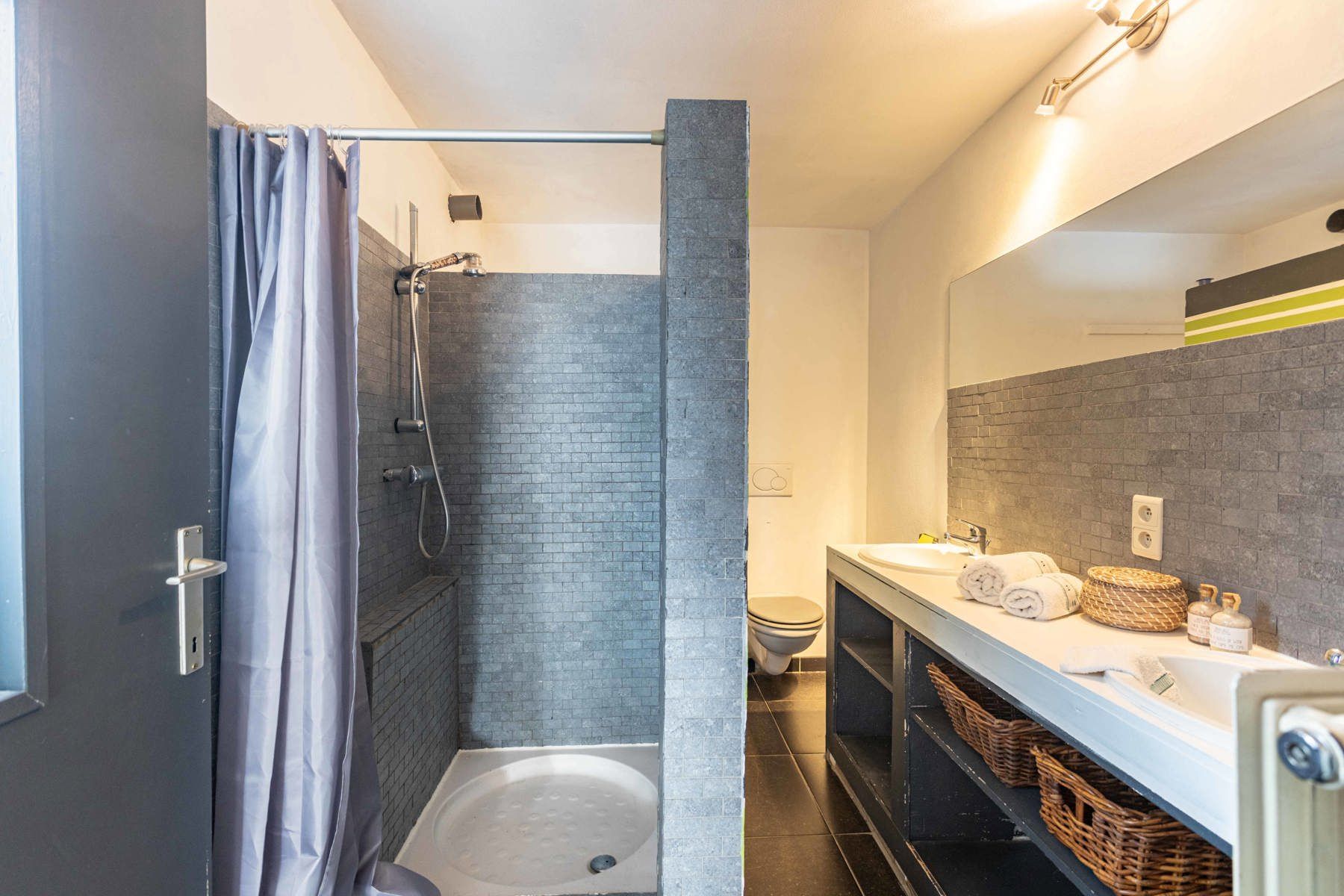 Te koop: te renoveren appartement in hartje Aalst! foto 12