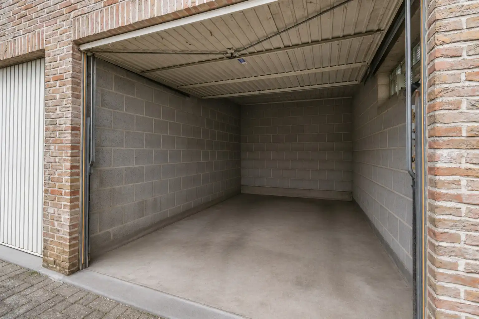APPARTEMENT MET 2 SLAAPKAMERS, 2 TERRASSEN & GARAGEBOX! foto 13