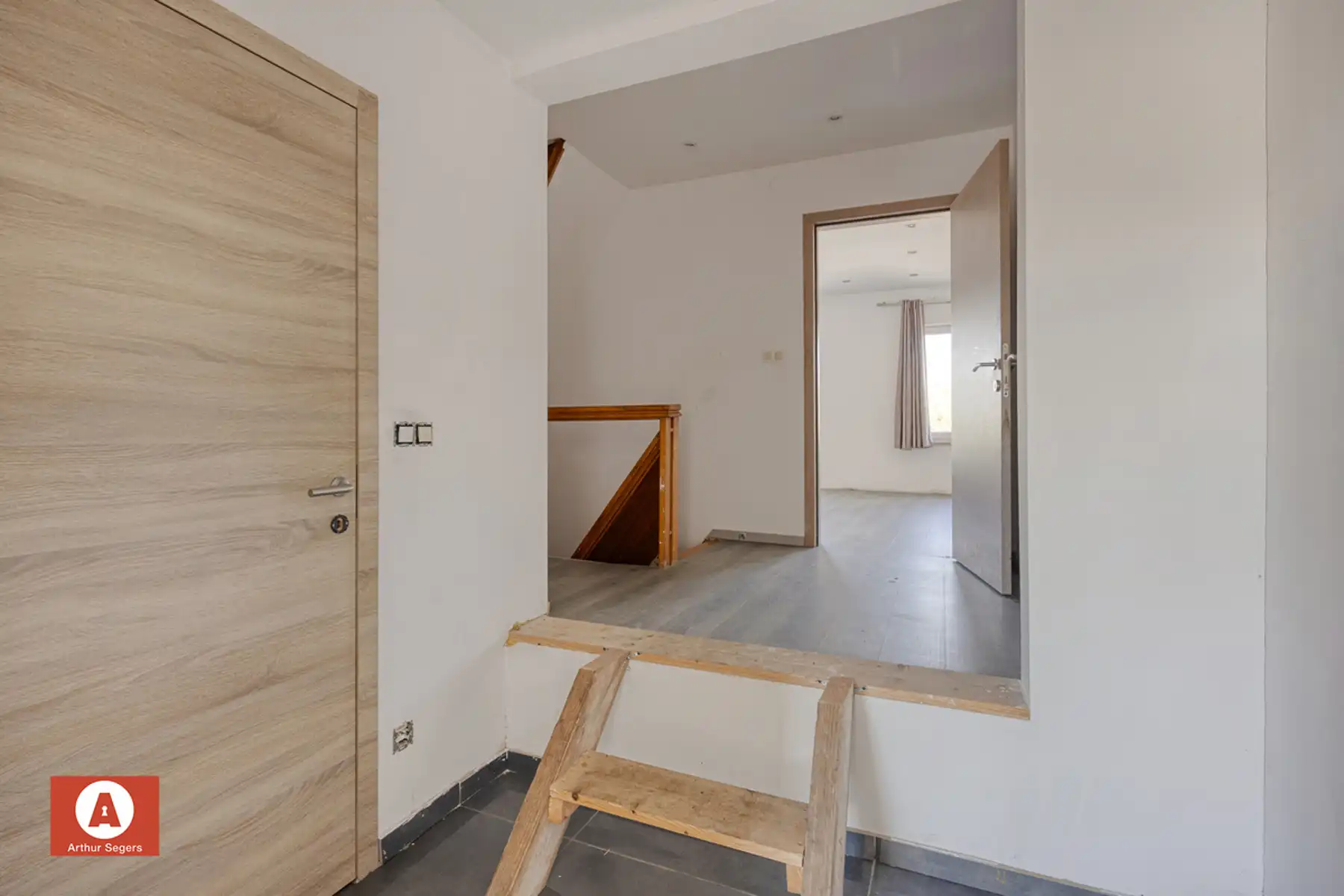 Veder af te werken/te renoveren gezinswoning mét achterbouw foto 14