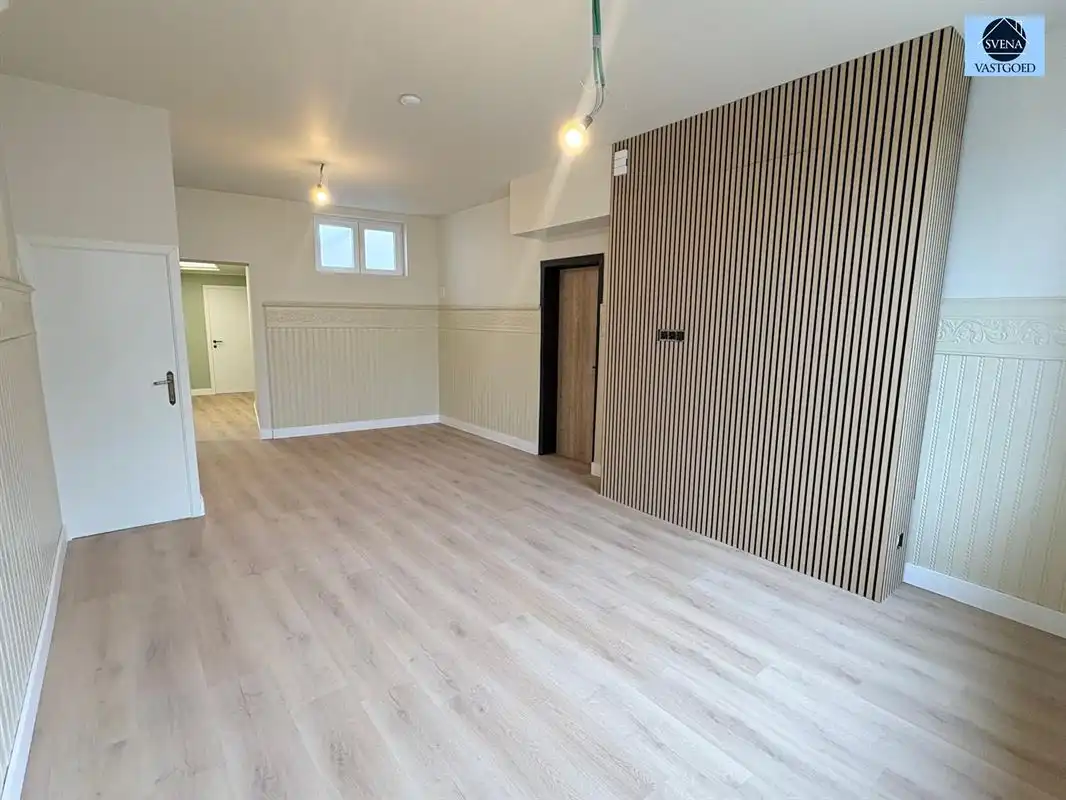 PRACHTIGE, ZEER RUIME WONING MET 5 SLAAPKAMERS foto 3