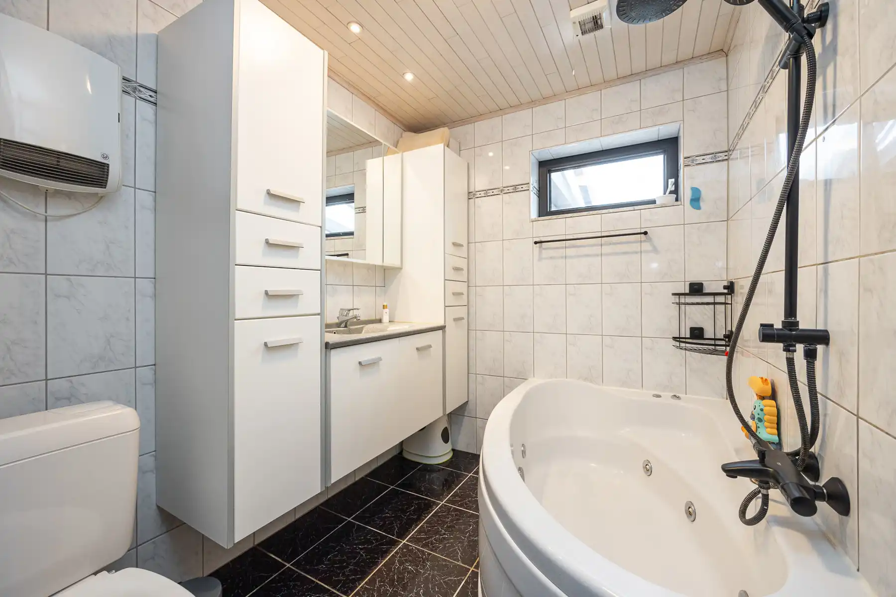 Welkom in deze charmante en instapklare woning! foto 14
