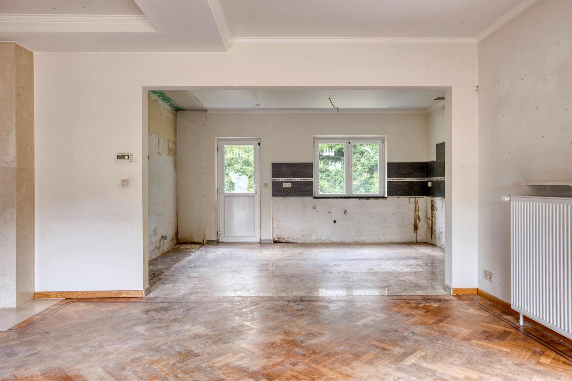 Klassieke villa met enorm potentieel in rustige wijk foto 10