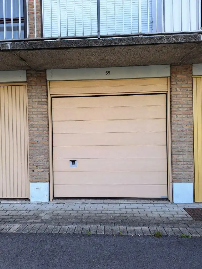 TE KOOP GARAGE TE WESTENDE foto {{pictureIndex}}