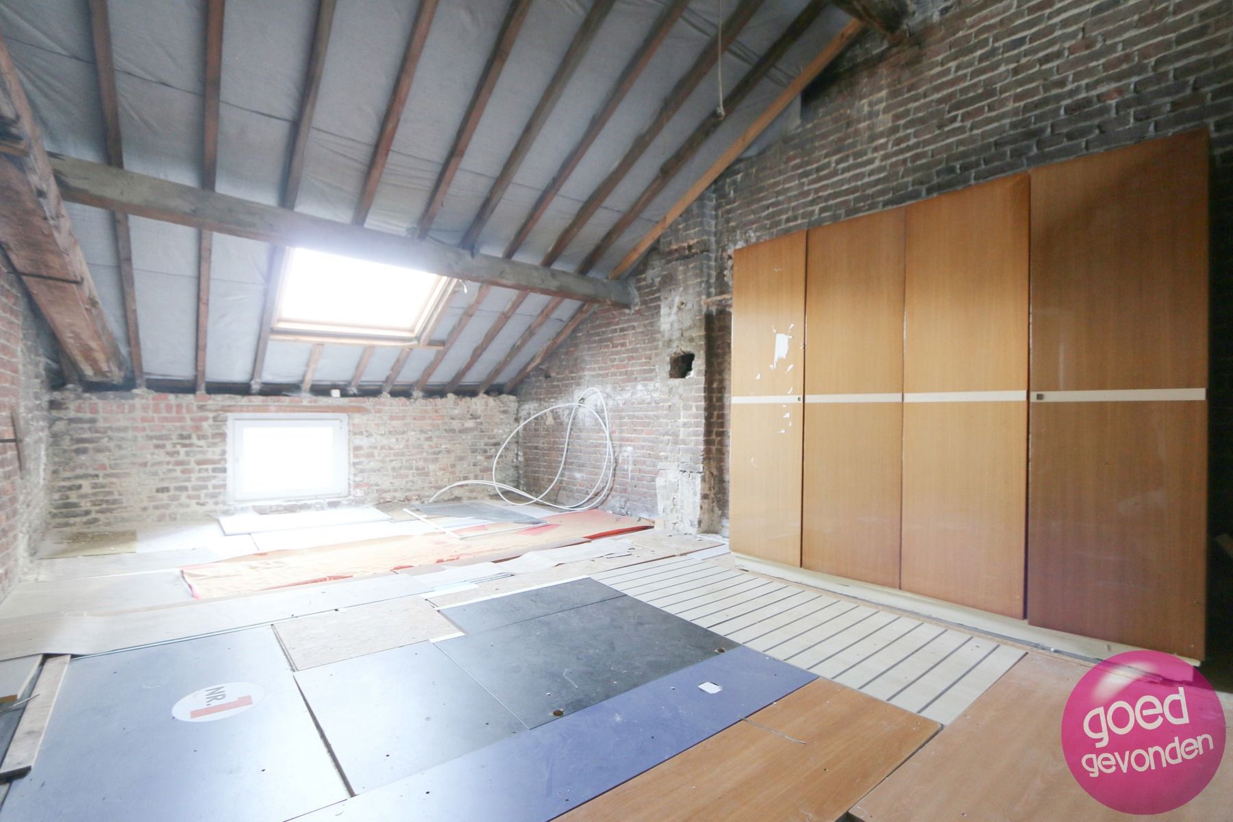 HANDEL MET WOONST - TERRAS - TUIN - CENTRALE LIGGING  foto 23