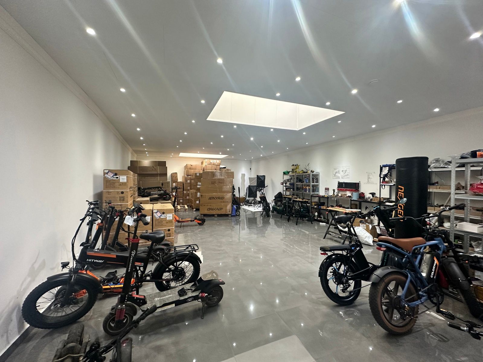 Commercieel gelijkvloers met stabiele huurder op topligging foto 7