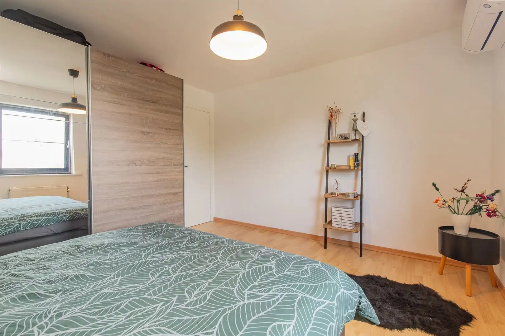 Instapklare HOB met garage op top-locatie in Oudegem foto 10