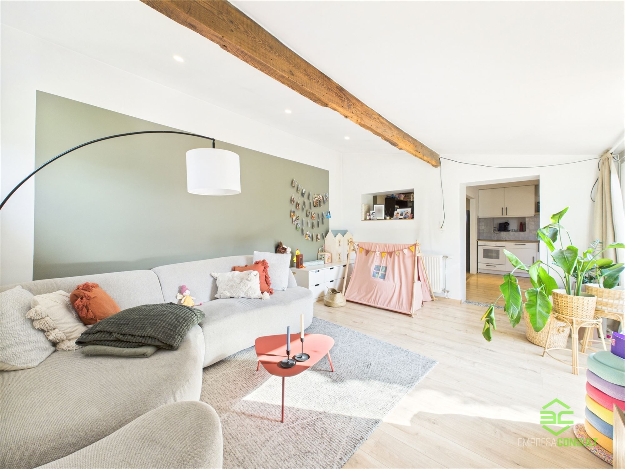 Ruime gezinswoning met achtergelegen studio op 14a 18ca! foto 30