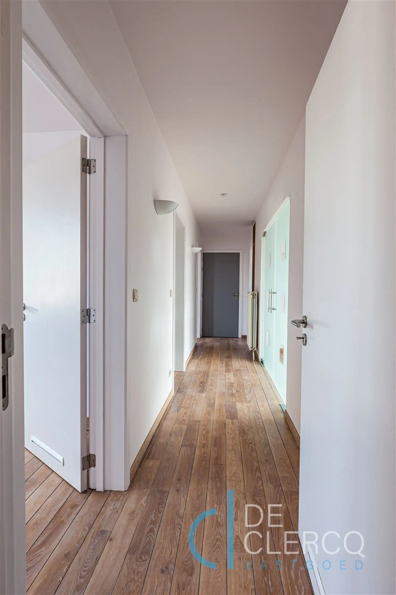 Prachtig ruim appartement te huur in hartje Lochristi! foto 8