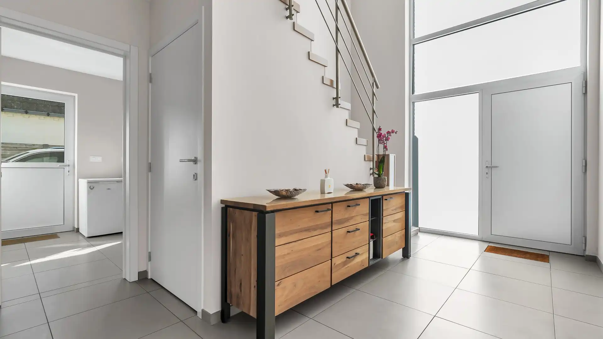 Trendy gezinswoning met open leefruimte, 4 slaapkamers en vrijstaande garage foto 15