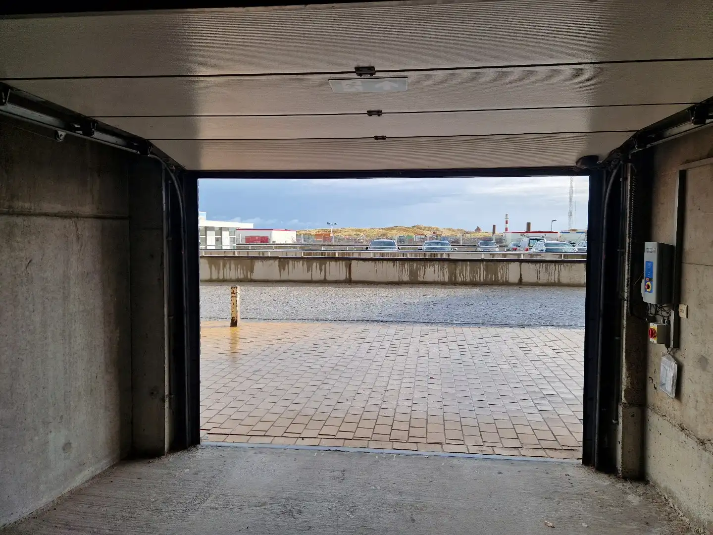 Overdekte staanplaats te koop onder zeedijk foto 4